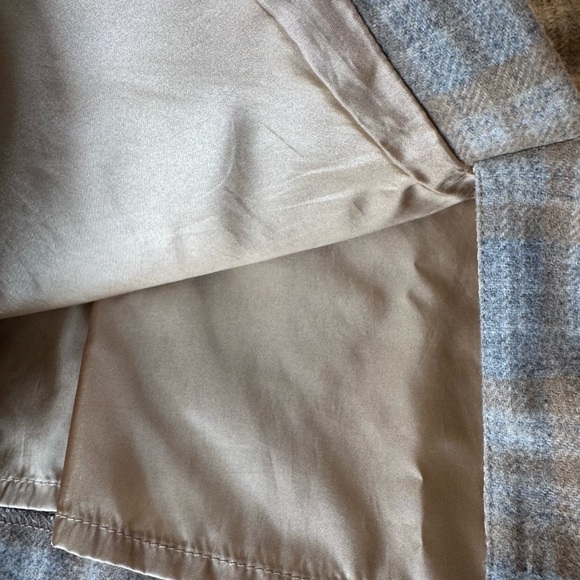 Chadwicks Wool Blend Plaid Pencil Skirt. Tan/Light Gray Plaid. Size 16 - Picture 4 of 7
